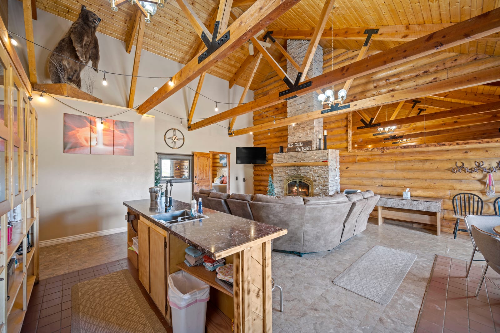 Ponderosa Inn